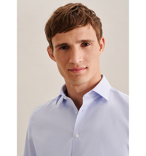 Twill Performance-Hemd in Slim mit Kentkragen