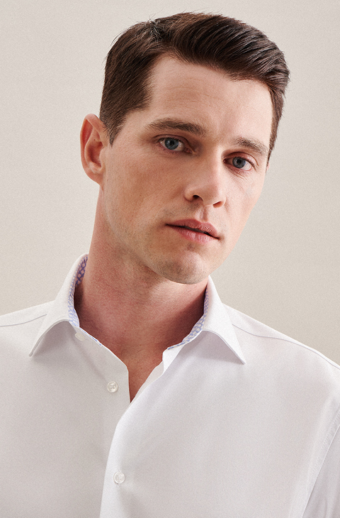Twill Performance-Hemd in Slim mit Kentkragen