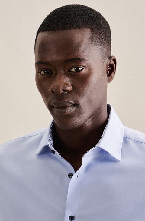 Twill Performance-Hemd in X-Slim mit Kentkragen