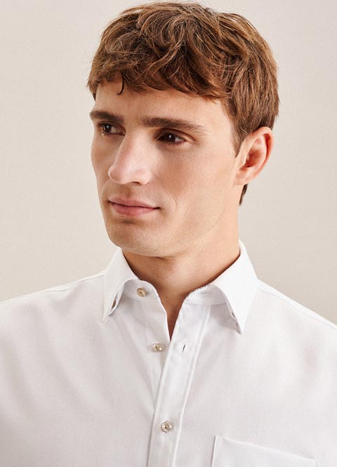 Bügelfreies Twill Business Hemd in Regular mit Covered-Button-Down-Kragen